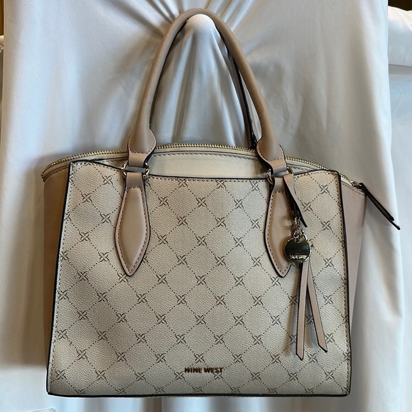 Nine West Handbags - NineWest  pink  arm bag Preloved